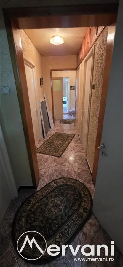 Apartament cu 3 camere de inchiriat in Campina, zona centrala - foto 6