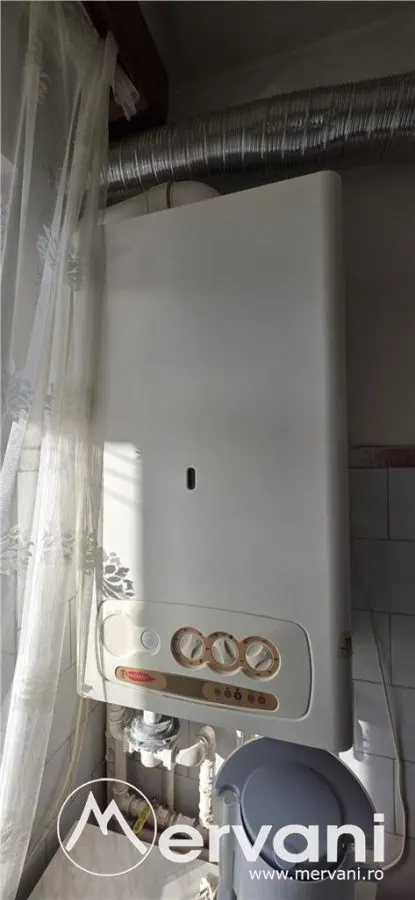 Apartament cu 3 camere de inchiriat in Campina, zona centrala - foto 9