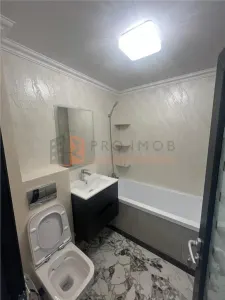 Apartament 3 camere cf 2 semidecomandat zona Grang - foto 15