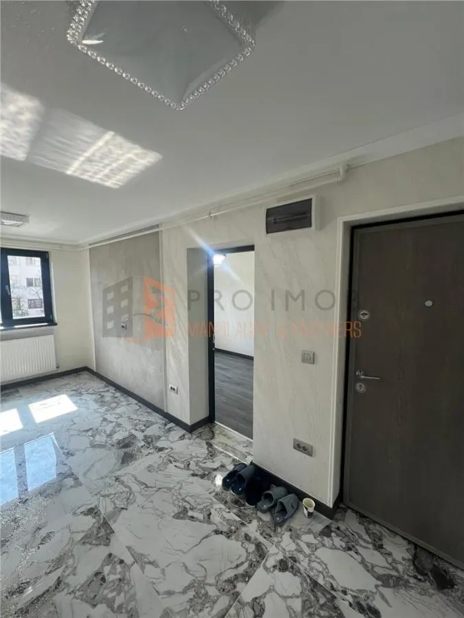 Apartament 3 camere cf 2 semidecomandat zona Grang - foto 10