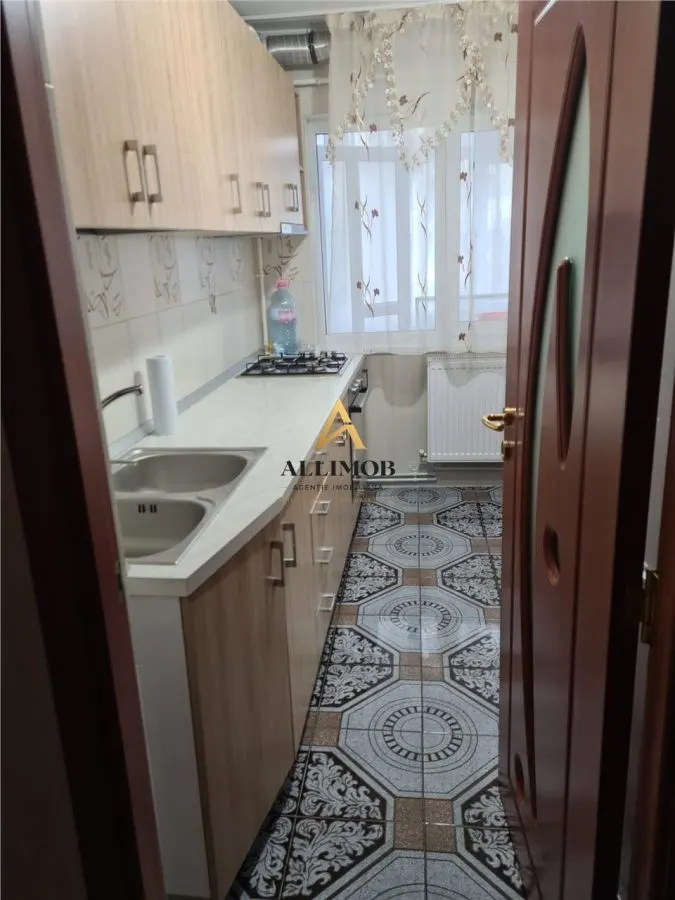 Apartament 2 camere in zona Micro 6 - foto 7