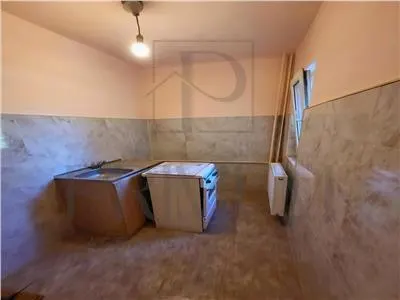 LIPOVEI - APARTAMENT 1 CAMERA - etaj intermediar, renovat - foto 3