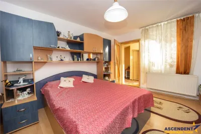 Pe incantare florala, casa cu 5 camere, curte individuala, Central, Brasov - foto 4