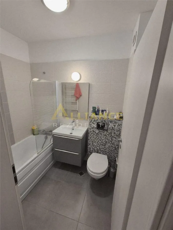Apartament 3 camere de vanzare - foto 5