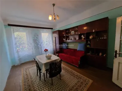 Resita Casa 10 Camere Zona Muncitoresc - foto 11