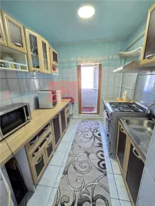 Apartament 2 camere, Galata (statie de autobuz la 100m) - foto 1