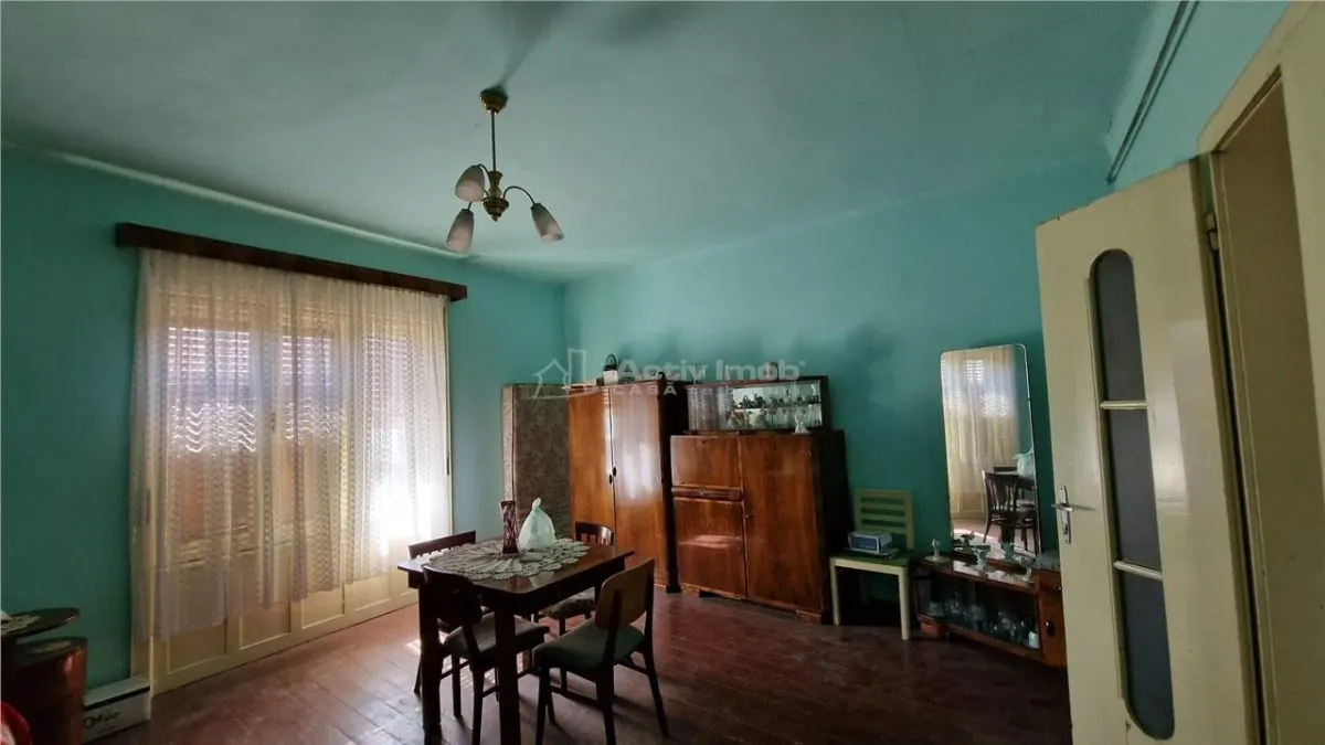 Resita Casa 5 Camere Zona Muncitoresc - foto 1