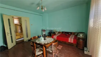 Resita Casa 5 Camere Zona Muncitoresc - foto 7