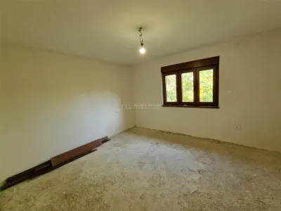 Resita Casa cu Teren privat 4670 Mp. - foto 11