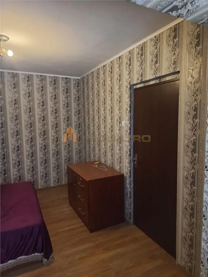 Apartament 2 camere Podu Roș - Țuțora - Central - foto 11