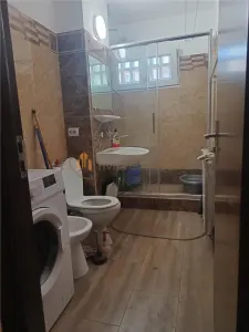 Apartament 2 camere Podu Roș - Țuțora - Central - foto 14
