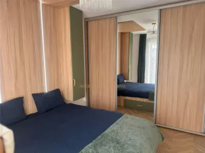Apartament cu 3 camere Lamaitei - foto 1