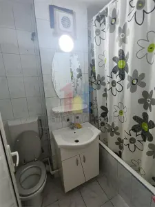Mobilat si Utilat, 1 camera Etaj 2, zona Vidin - foto 2