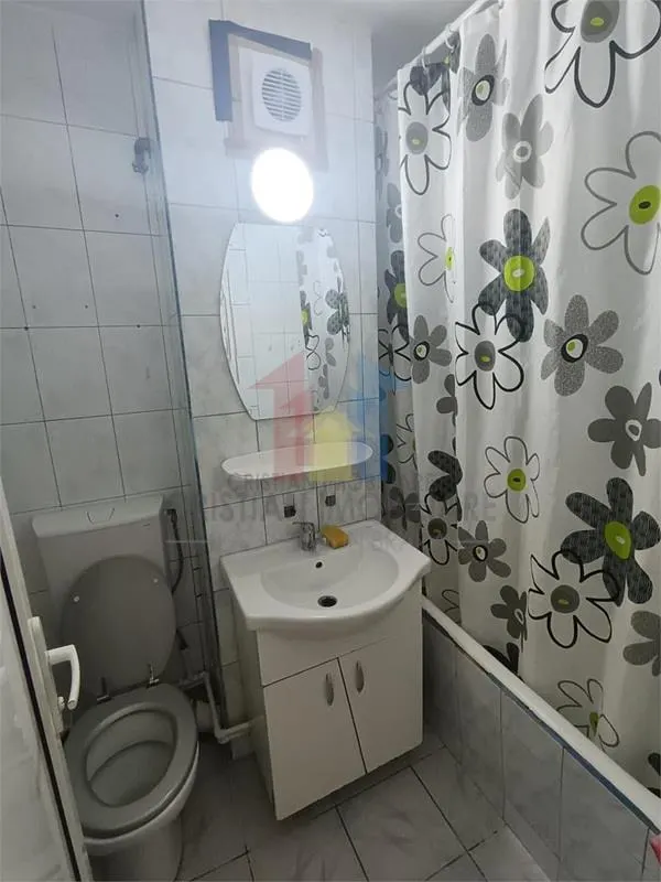 Mobilat si Utilat, 1 camera Etaj 2, zona Vidin - foto 2