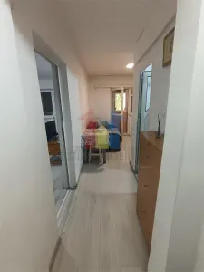 Mobilat si Utilat, 1 camera Etaj 2, zona Vidin - foto 7