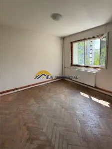 Bulevardul Basarabiei Apartament 3 camere Spatios-Luminos - foto 1