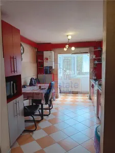Apartament 3 camere decomandat - foto 3