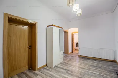 3 CAMERE ULTRACENTRAL | PARCARE SI GRADINA PROPRIE | TERASA INTERIOARA - foto 19