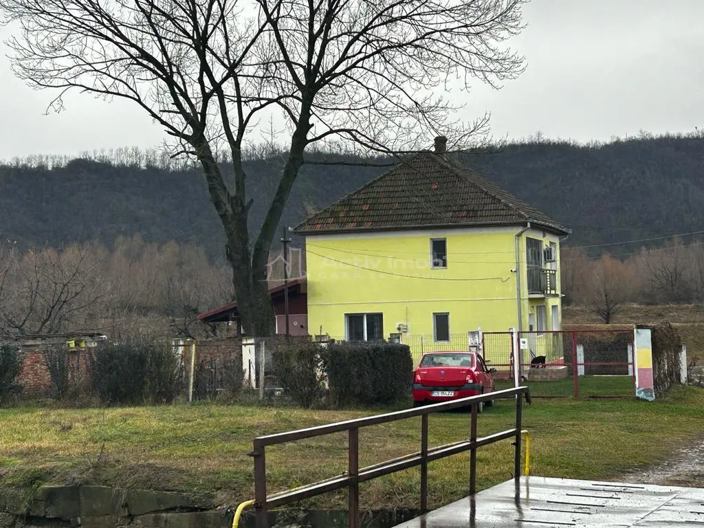 Bocsa Casa D+P+Etj.1. Garaj si Teren, Zona Mioritica. - foto 18