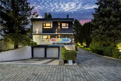 VILA DE LUX CU PONTOON SI BARCA | 5 CAMERE | 350MP | LAC SNAGOV - foto 1