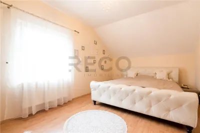 RECO Vila 5 camere, zona Grigorescu, curte mare si garaj - foto 3