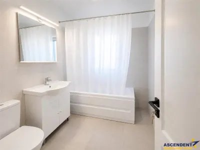 Pet friendly! Casa ergonomica, 2bai,  Tarlungeni, Brasov - foto 7