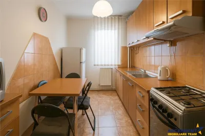 Apartament  primitor, 3 camere, mobilat, utilat, Ghimbav, Brasov - foto 2
