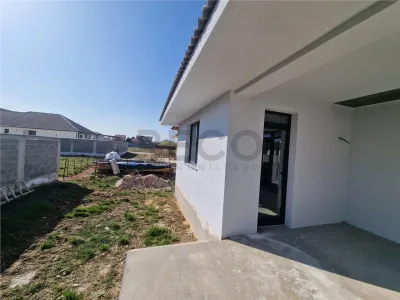 RECO Casa noua in Cihei, aproape de centura Oradiei - foto 5