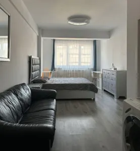 Apartament 1 cameră capăt Păcurari - foto 1