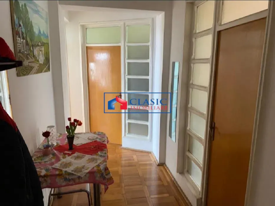 Vanzare apartament 2 camere decomandate 65 mp in Manastur- zona Electrica - foto 2