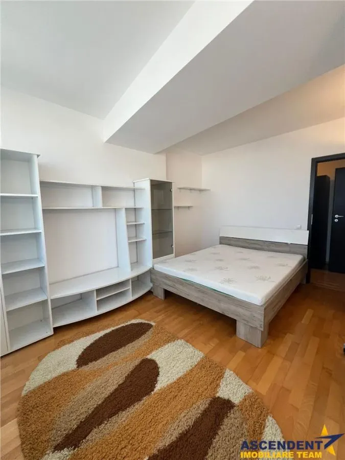 Apartament cu parcare subterana, Central, Brasov - foto 4