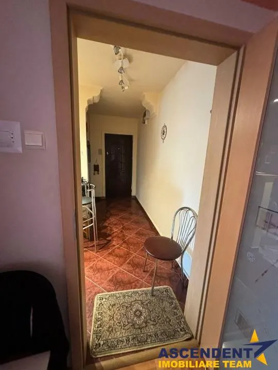 Apartament decomandat zona Spitalului Judetean la intrare pe Carpatilor,  Brasov - foto 10