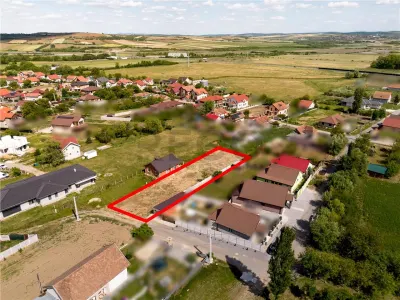 RECO Teren intravilan de vanzare Biharia , 609 mp - foto 1