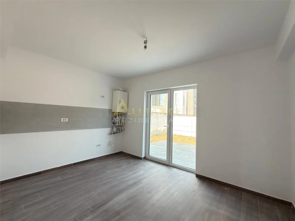 Casa individuala ~ P+1E+POD ~ 5 camere - 2 bai ~ 309 teren - foto 4
