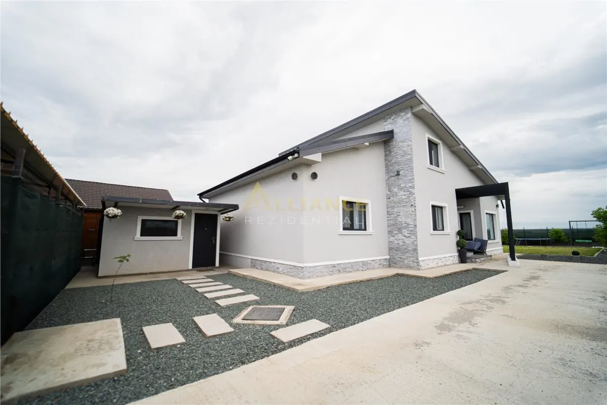 Vila individuala de vanzare â€“ 190 mp utili â€“ teren 755 mp â€“ mobilata si utilata - foto 1