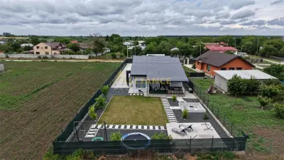 CASĂ INDIVIDUALĂ - 117mp + 22.75mp terasa - TEREN 755mp - 185.000â‚¬ - foto 2