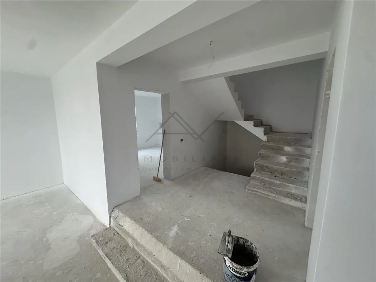 VILA DE VANZARE LA CHEIE TOATE UTILITATILE -CIOROGARLA DARVARI - foto 23