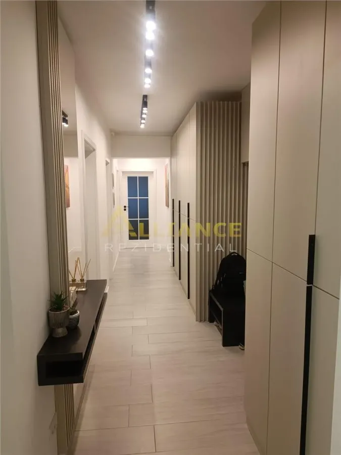 3 Camere Decomandat Grand Kristal Residence | Mobilat si Utilat | Parcare Inclusa - foto 8