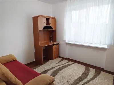 Apartament 3 cam. zona centrala in Moldova Noua - foto 11