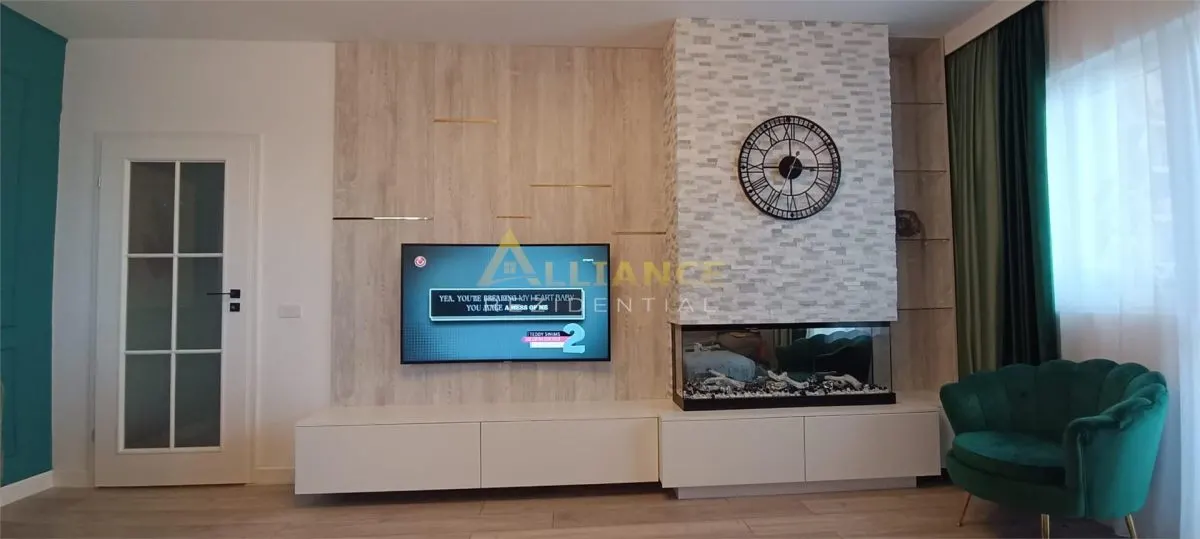 Grand Kristal ~ Apartament 3 camere decomandat - foto 3
