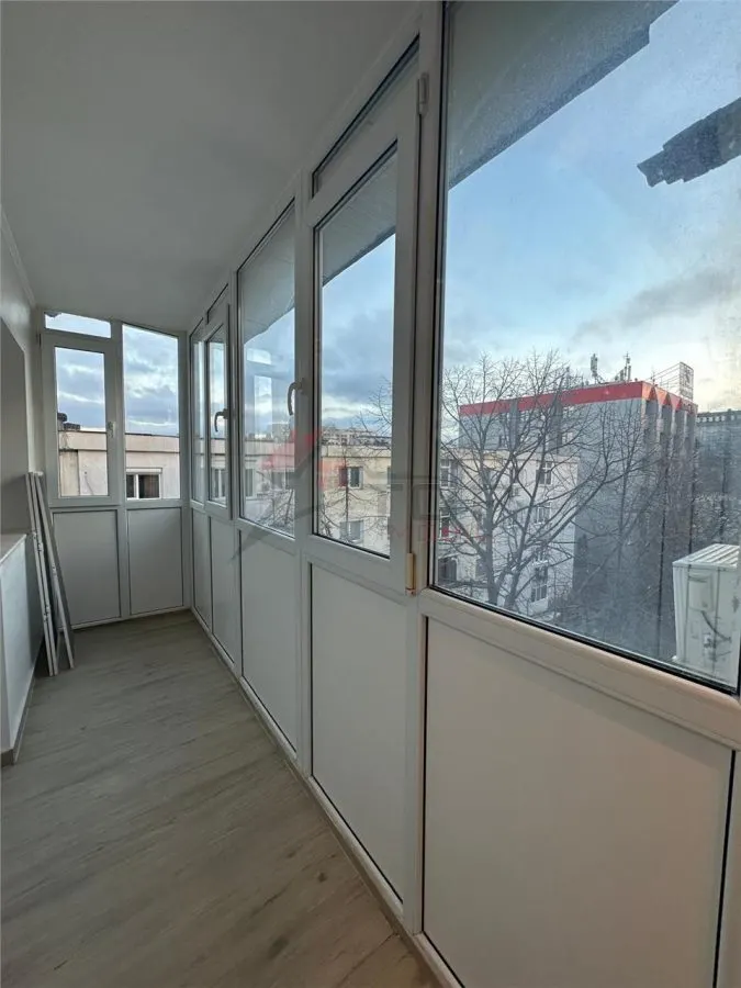 Inchiriere Apartament cu 3 camere Decomandat Palas Mall - foto 8