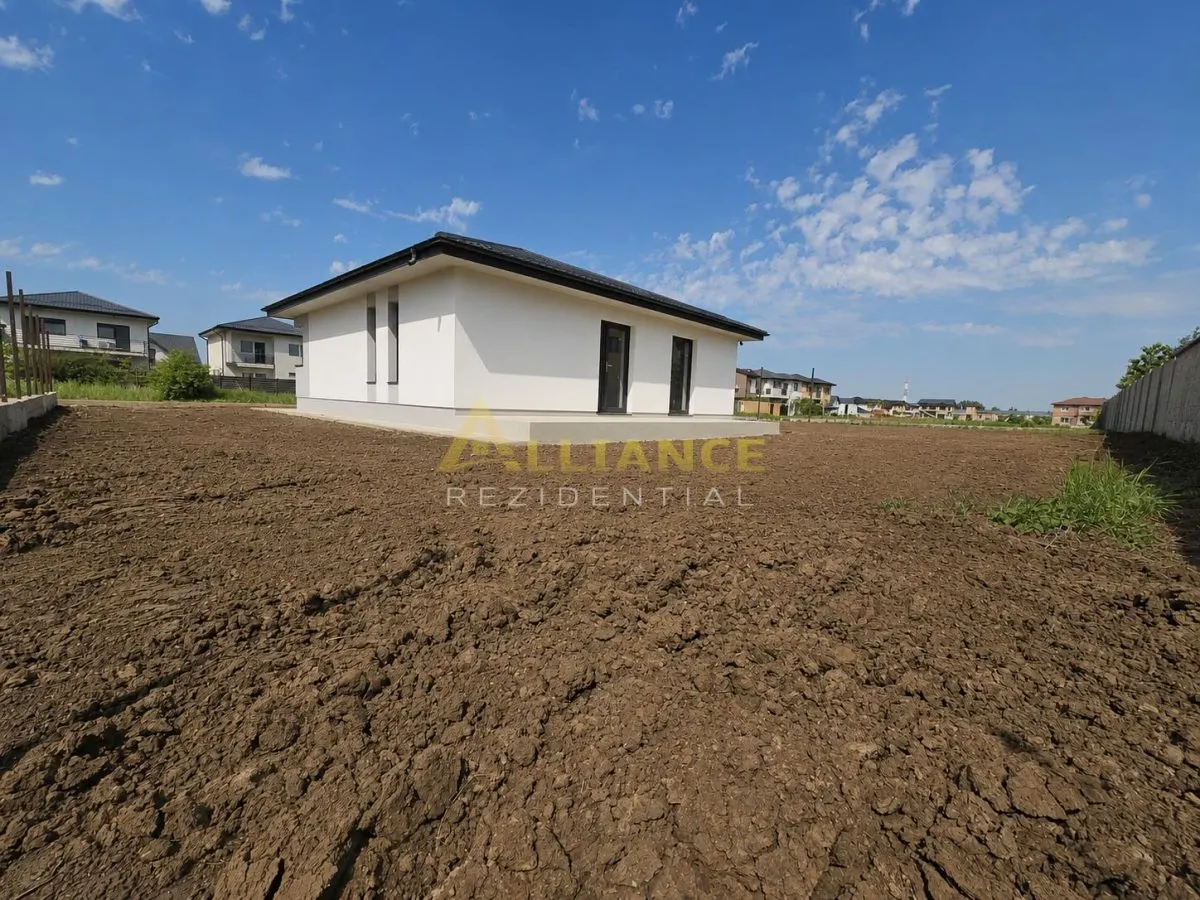 Casa parter- 4 camere- 600m de autobuz- 2km de metrou-pod-beci - foto 5