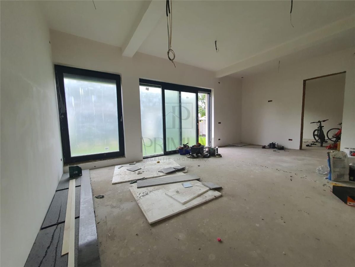 BRAYTIM, CASA INDIVIDUALA, INCALZIRE IN PARDOSEALA, TRIFAZIC, GARAJ - foto 3