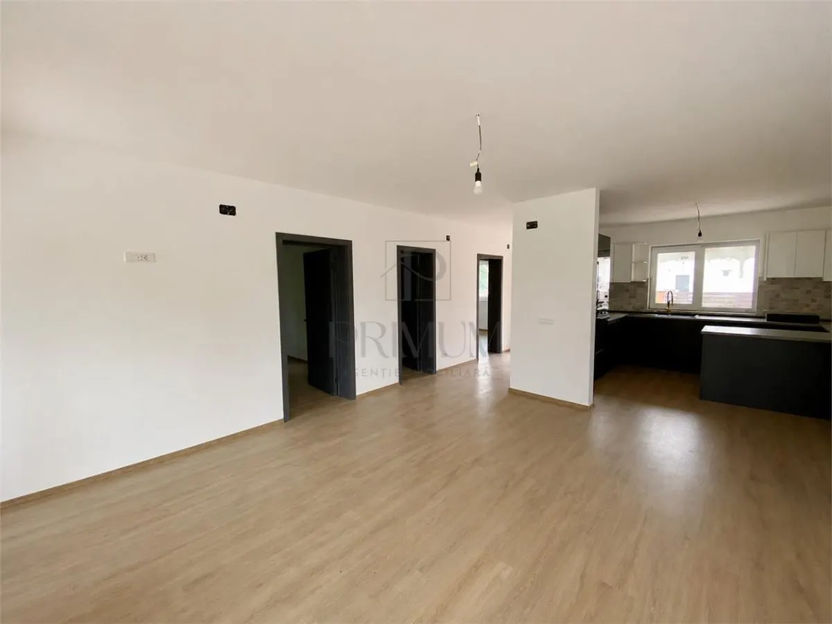 SANMIHAIUL ROMAN - CASA INDIVIDUALA 3 CAMERE - 2 BAI - 2 TERASE - 3 LOCURI PARCARE - CURTE MARE - foto 9
