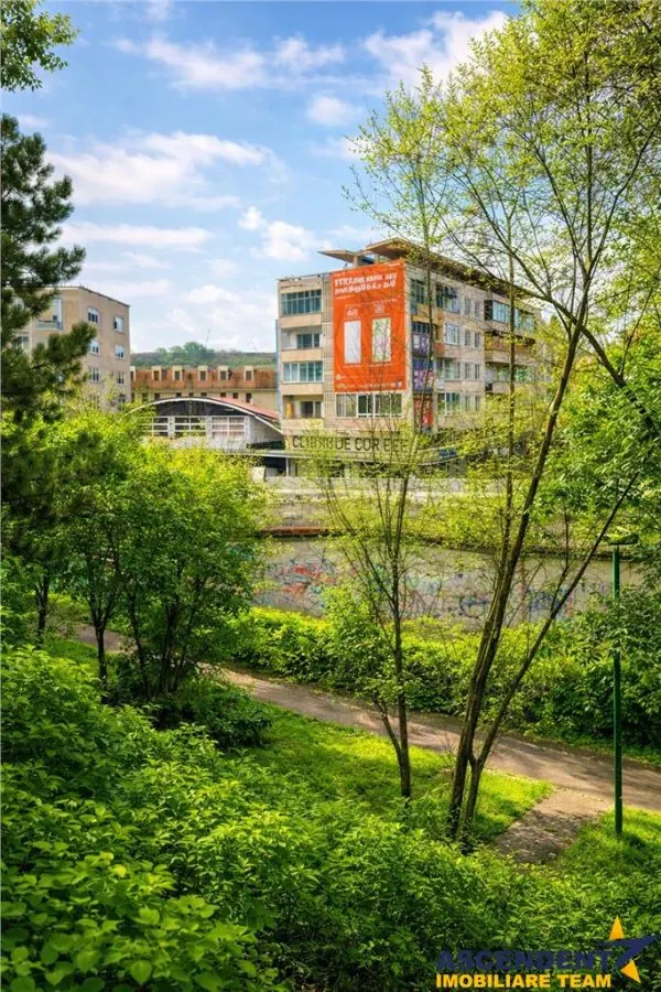 Apartament 2 camere,luminos,incadrat de liniste si verdele naturii,Ultracentral,Brasov - foto 10