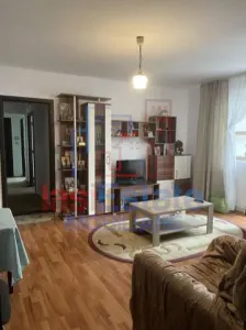 Apartament 3 camere zona Zimbru - foto 1