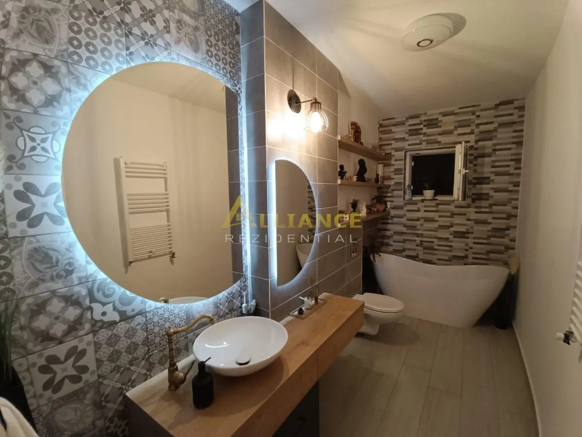 Apartament 3 camere decomandat de vanzare â€“ mobilat si utilat â€“ parcare inclusa - foto 17