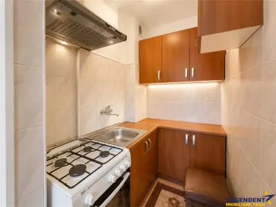Apartament pe 2 camere cu potential,  zona Ady Endre, Targu Mures - foto 2
