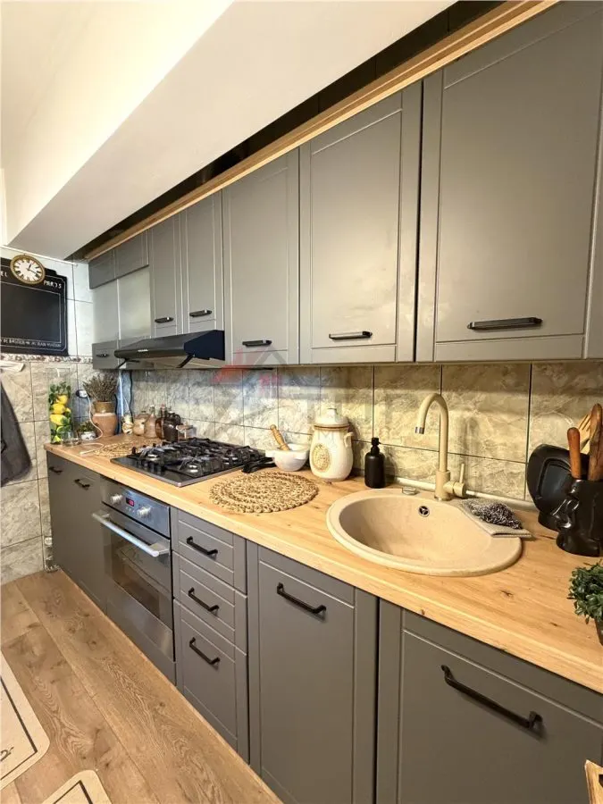 Apartament 4 camere + garaj-  Nicolina Belvedere - foto 7