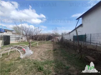 Teren generos 700 mp, include casa cu panouri fotovoltaice, langa Bucuresti, comuna 1 Decembrie - foto 2